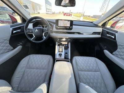 2023 Mitsubishi Outlander SEL