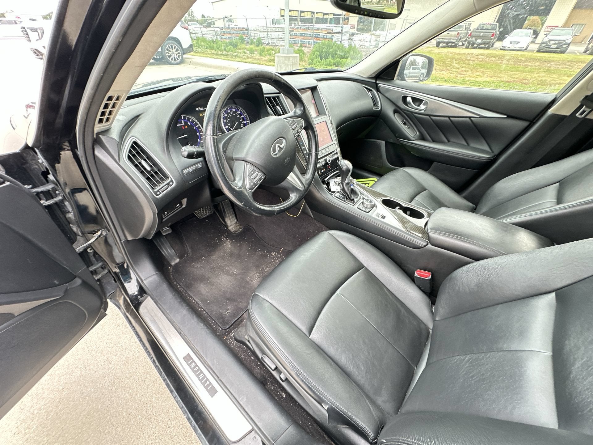 2015 INFINITI Q50 Premium